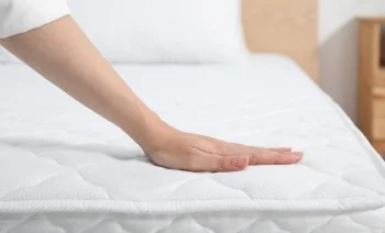 Pocket Spring sau spumă memory? Cum alegi în funcție de poziția de somn