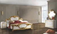 Dormitor Clasic Barocco Bianco Gold cu Saltea, Somieră și Dulap 4 Uși Incluse