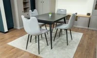 Set Masă Living Extensibilă DTM0101 Blat Ceramic Gri cu 4 Scaune Tapițate KJC0358 Gri 4