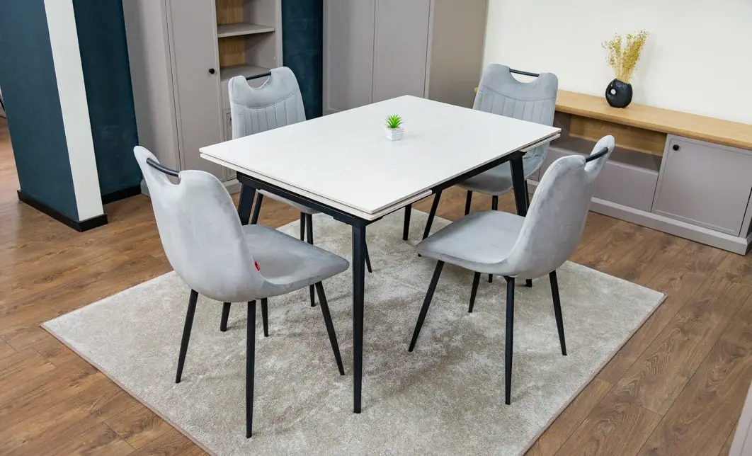 Set Masă Living Extensibilă DTM0101 CS Bej cu 4 Scaune KJC0358 Gri