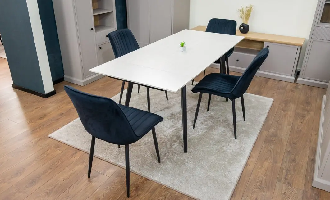 Set Masă Living Extensibilă DTM0101CS Bej cu 4 Scaune Tapițate KJC176 Negru