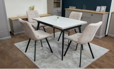 Set Masă Living Extensibilă DTM0101CS Bej cu 4 Scaune Tapițate DCM1801CF Bej