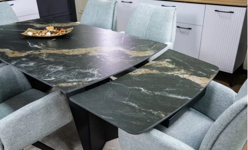 Set Masă Living Extensibilă Blat Ceramic Negru/Auriu DTM0105CS cu 6 Scaune KJC77 Gri Deschis