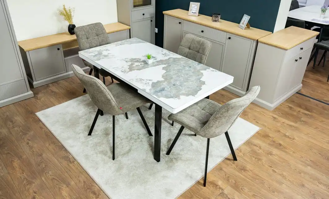 Set Masă Living Extensibilă Blat Ceramic KJT416 / DT018 Alb-Cappuccino cu 4 Scaune DCM1801CF Verzi