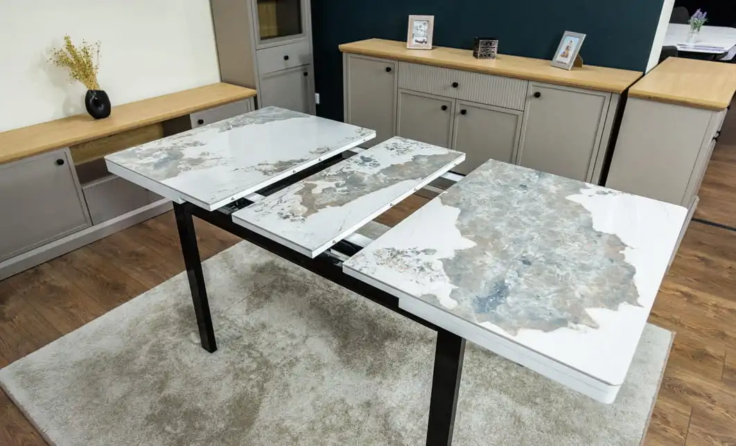 Set Masă Living Extensibilă Blat Ceramic KJT416 Alb-Cappuccino cu 4 Scaune KJC4347 Gri 2