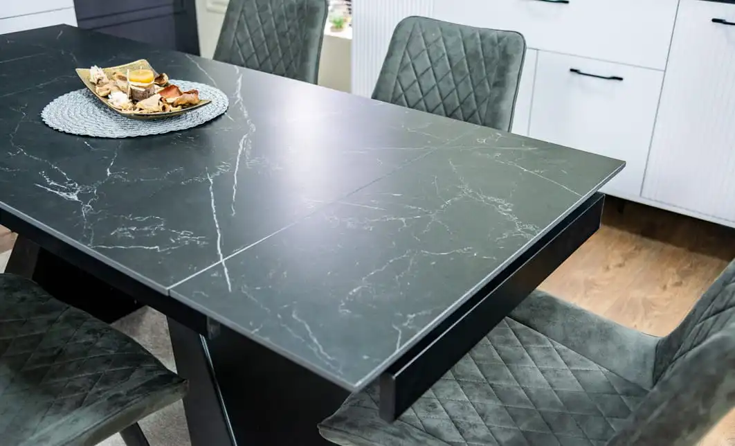 Set Masă Living Extensibilă KJT416 Neagră cu 4 Scaune J262-L Gri 5