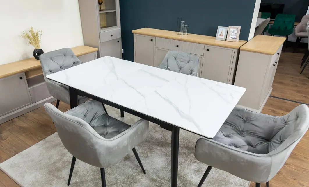 Set Masă Living Extensibilă KJT4711-1 Alb cu 4 Scaune Tapițate KJC38 Gri