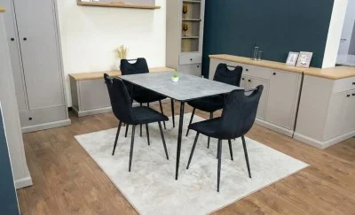 Set Masă Living Extensibilă KJT546 Gri cu 4 Scaune Tapițate KJC0358 Negre