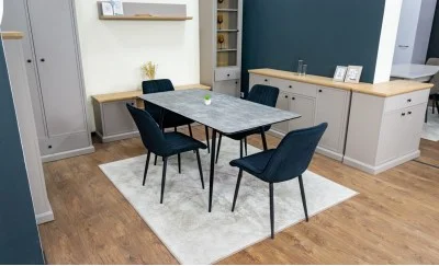 Set Masă Living Extensibilă KJT546 Gri cu 4 Scaune Tapițate KJC176 Negre