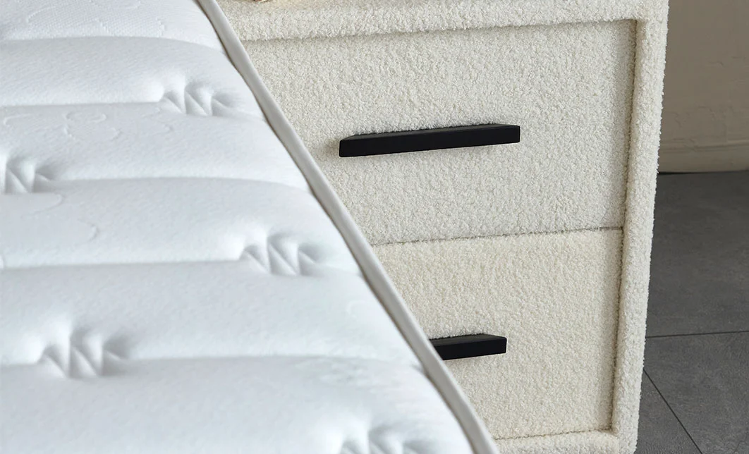 Set Pat Tapitat cu Saltea si Somiera Arden White, 160x200 cm