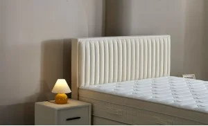 Set Pat Tapitat cu Saltea si Somiera Arden White, 160x200 cm