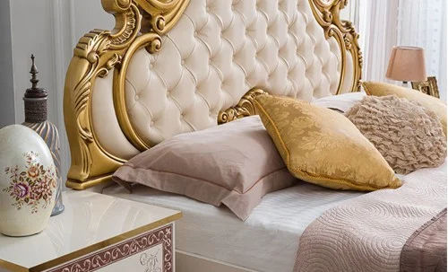 Dormitor Clasic New Grace Gold cu Dulap 4 Uși