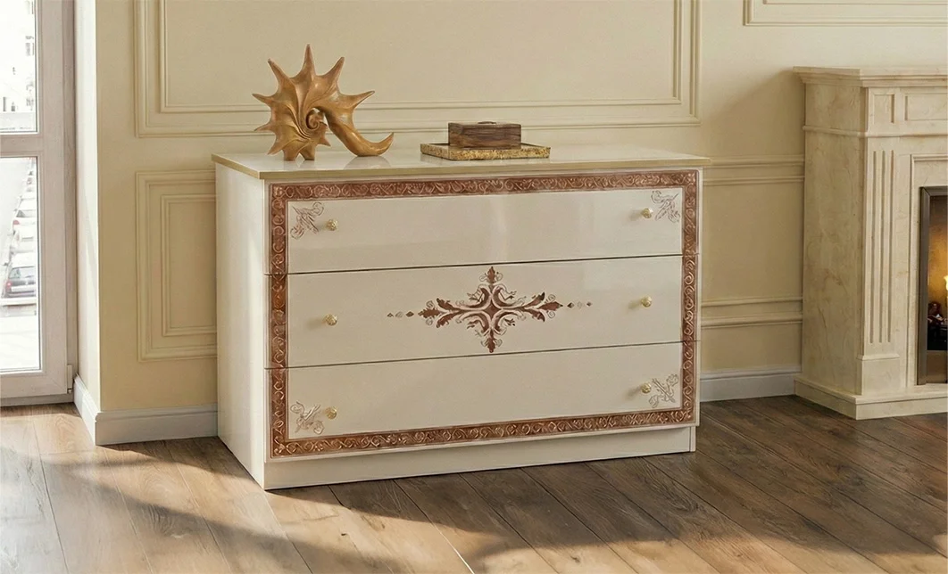 Dormitor Clasic New Grace Gold cu Dulap 4 Uși 2