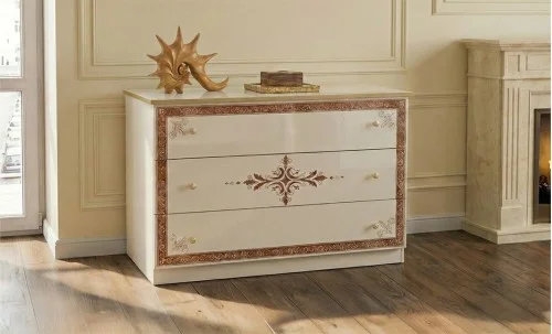 Dormitor Clasic New Grace Gold cu Dulap 4 Uși