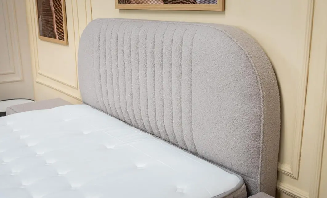 Set Pat Tapitat cu Saltea si Somiera Split Gri Deschis, 160x200