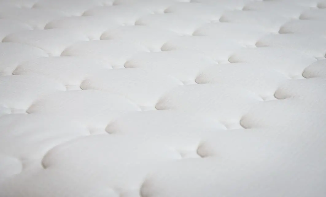 Set Pat Tapitat cu Saltea si Somiera Split Gri Deschis, 160x200