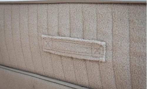 Set Pat Tapitat cu Saltea si Somiera Split Gri Deschis, 160x200